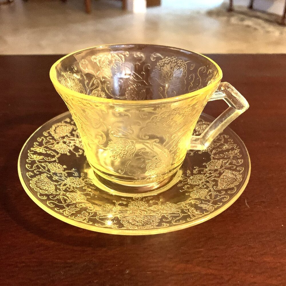 Vtg Hazel Atlas Florentine #2 'Poppy' Yellow Glass Cup & Saucer - 5 Available